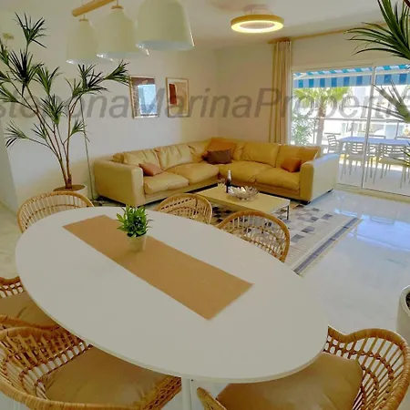 Emp 15, Large Beachside Apartment, El Coral,